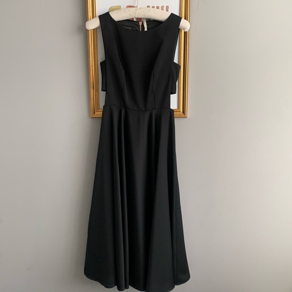 Ted Baker Dresses & Skirts - ☀️Gorgeous TB Black Dress